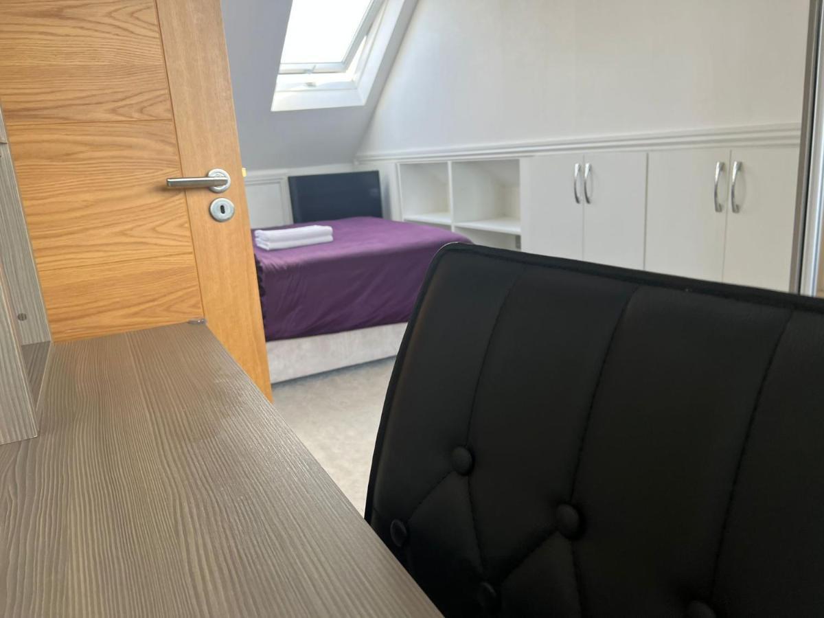 Deluxe Homestay Near Tottenham Hotspur Stadium Londen Buitenkant foto